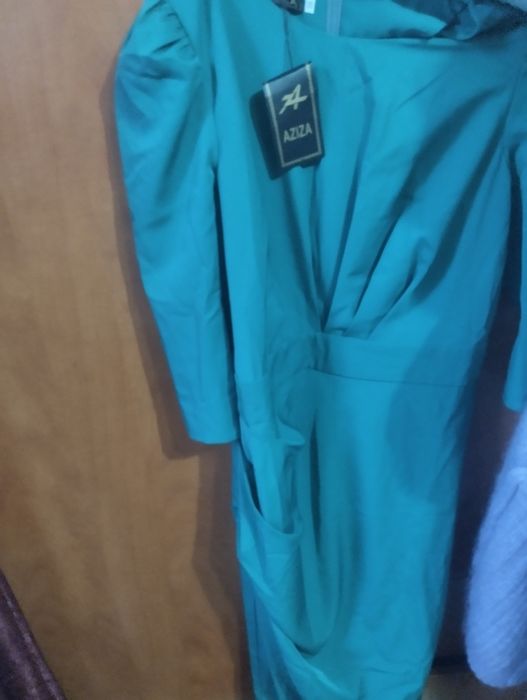 Платья разные новые