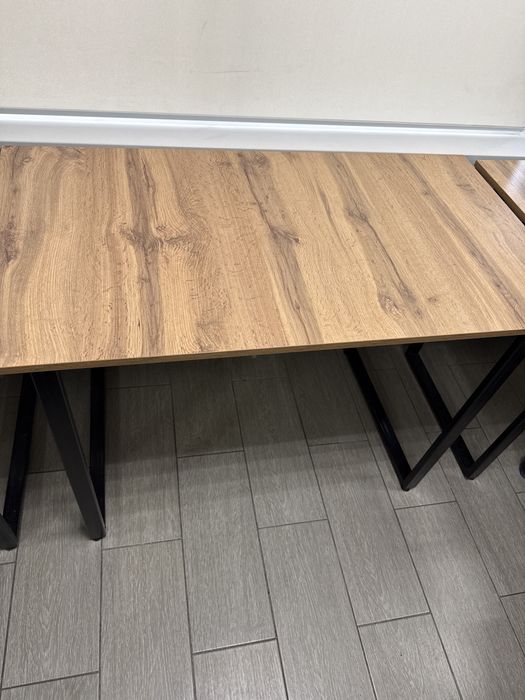 Срочно продам стол, со скидкой!