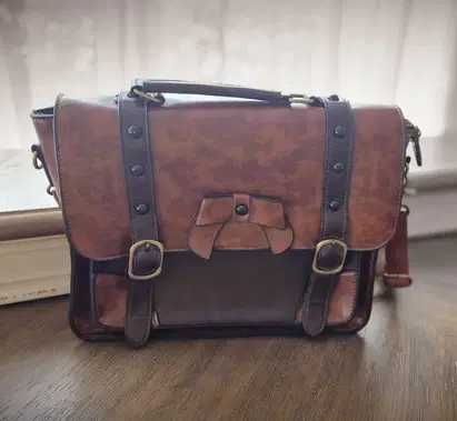 Geantă din piele în două nuanțe de maro