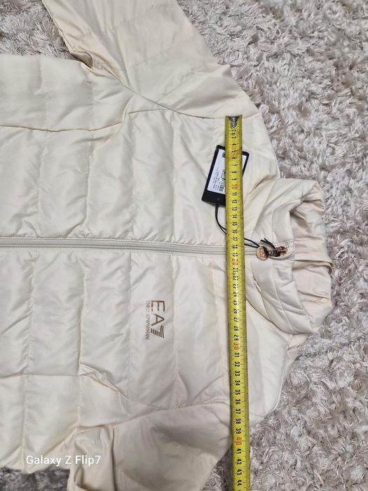 Vind Geaca Armâni primăvara