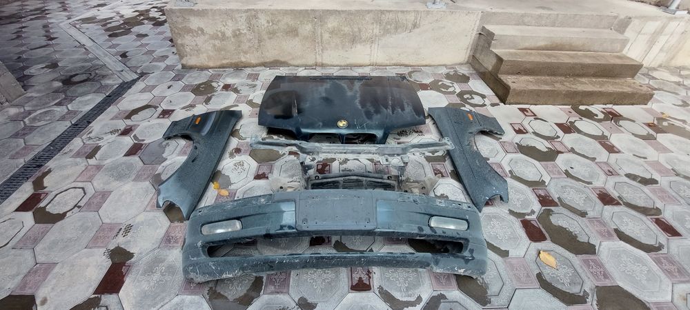 От БМВ 323 капот крыло бампер телевизор