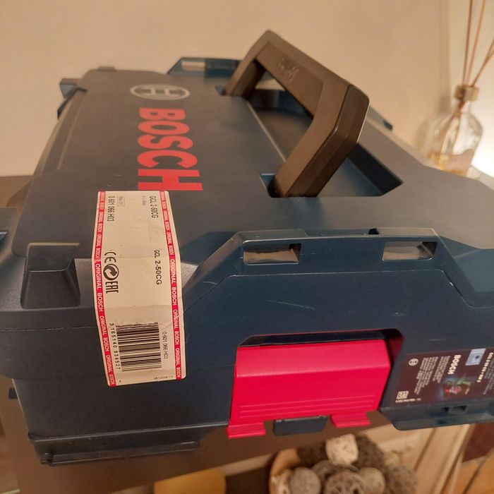 Vand laser 2 raze,plus fir de plumb in 2 puncte, Bosch GCL 2-50 CG,nou