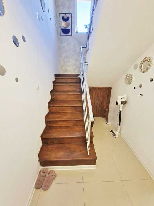 Vila cu 4 camere de vanzare in Bucov, 104 mp