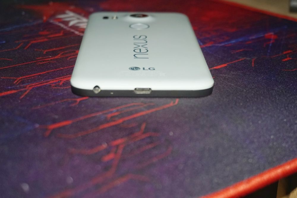 LG Nexus 5X 32GB ROM/2GB RAM