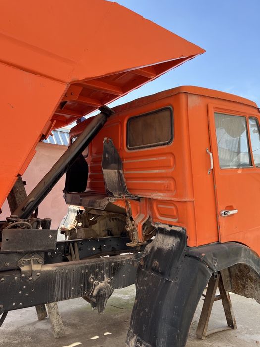 Kamaz samasval sotiladi