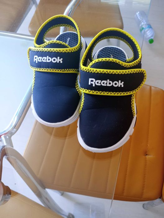 Детски сандали на Reebok