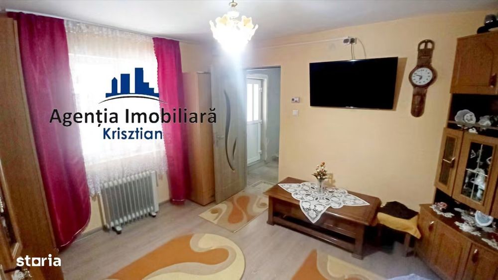 Casă de vânzare în comuna Odoreu