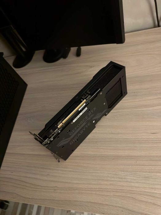 GIGABYTE GeForce RTX 4070 Windforce OC 12GB