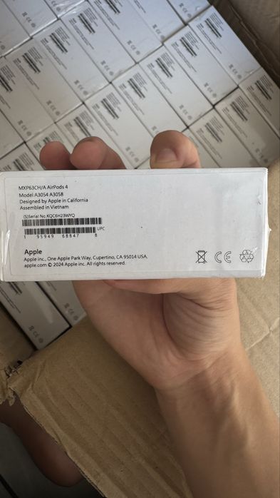 Оптом Airpods 4 lux