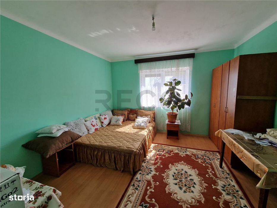 Teren mare cu 2 case in Sabolciu, com. Sacadat