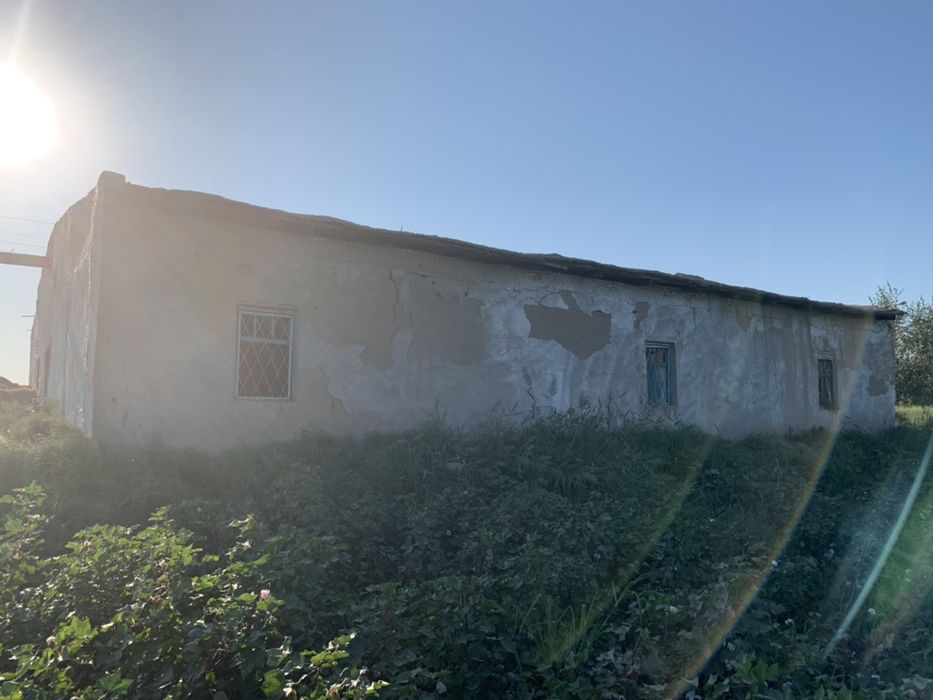 Шовот тумани Хитой кишлогида Омборхона Молхона ва Дам олиш хонаси