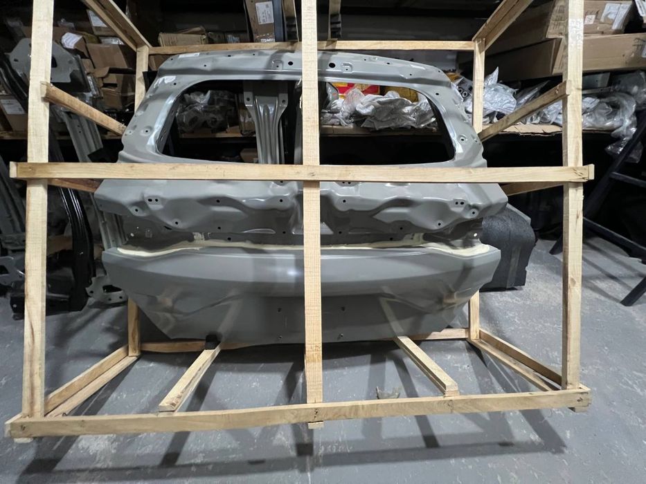 Byd song pro кузовные запчасти по оптовой ценам