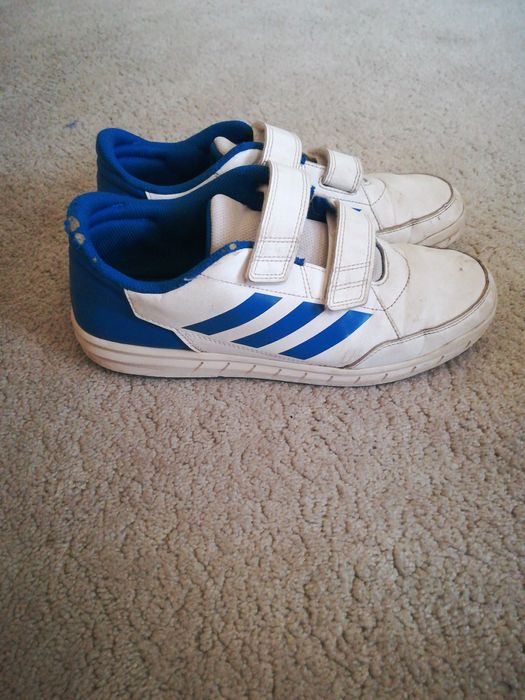 Adidas - маратонки, номер - 40,стелка - 25.5 см.