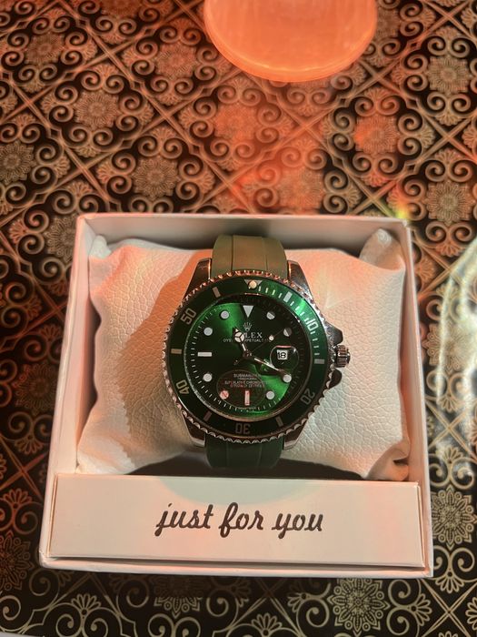 Rolex Submariner Hulk – Hashamat va Mukammallik Ramzi