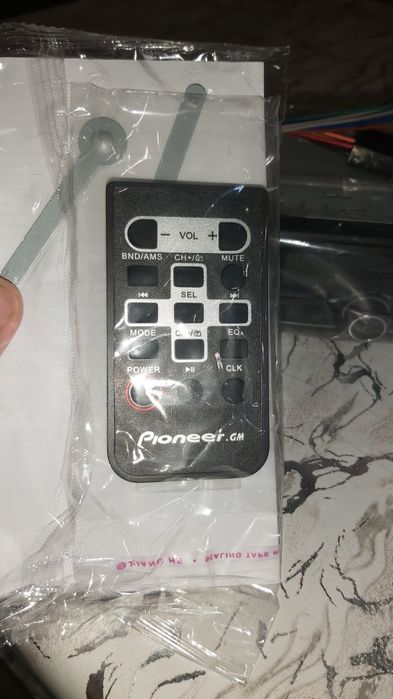 Pioneer Y - GOLD OO7GM