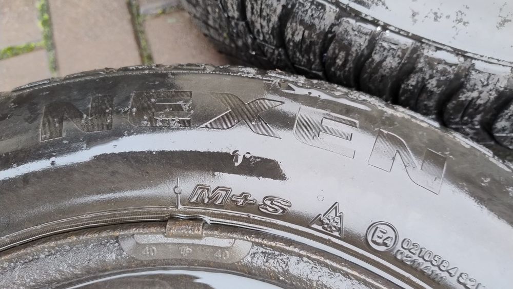 Jante cu anvelope Dacia Logan 4 x 100 185 65 15 m + s