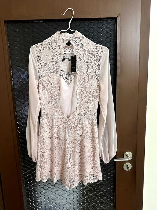 Продавам гащеризон на американската марка bebe