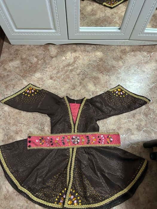 Продам костюмы для восточных танцев