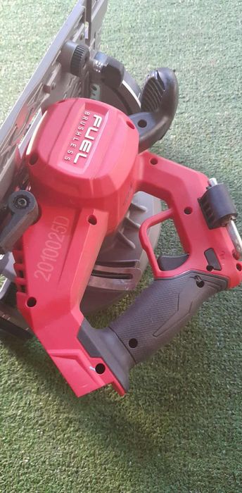 Circular Milwaukee m18