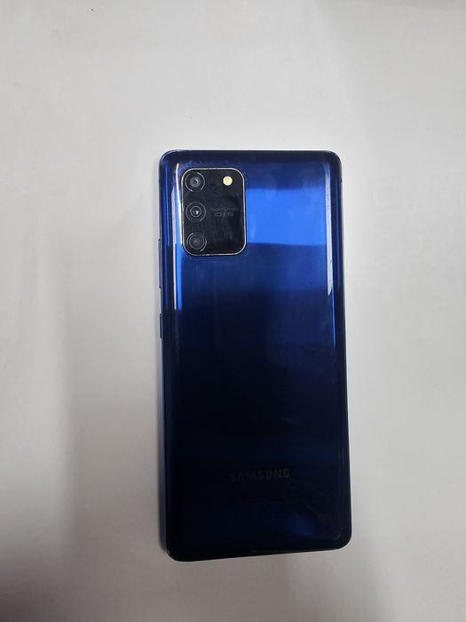 Samsung S10lite.