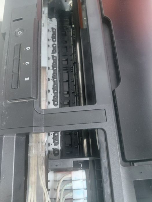 Продам принтер цветной Epson l1800 А3/А3+