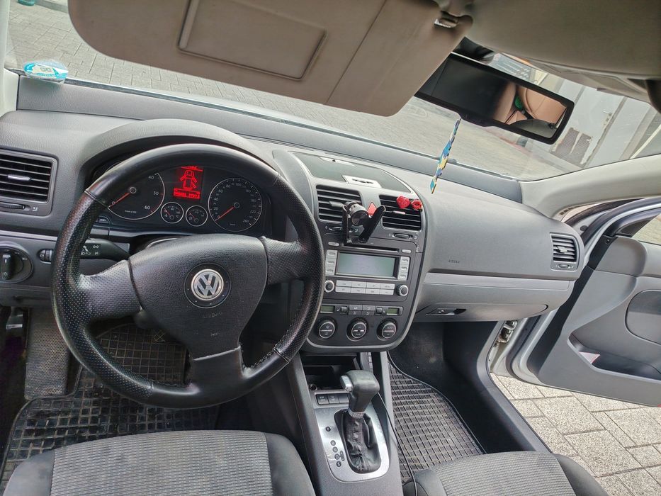 Volkswagen Golf 5 Break – 1.9 TDI – Cutie Automată