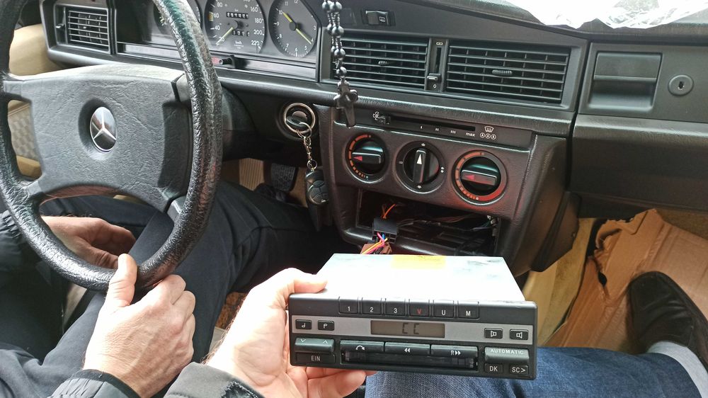 Decodari radio CD, Navigatii auto, Decodari auto,.. resetari SRS FRM