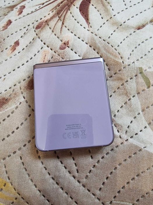 SAMSUNG Galaxy Z Flip3 G5