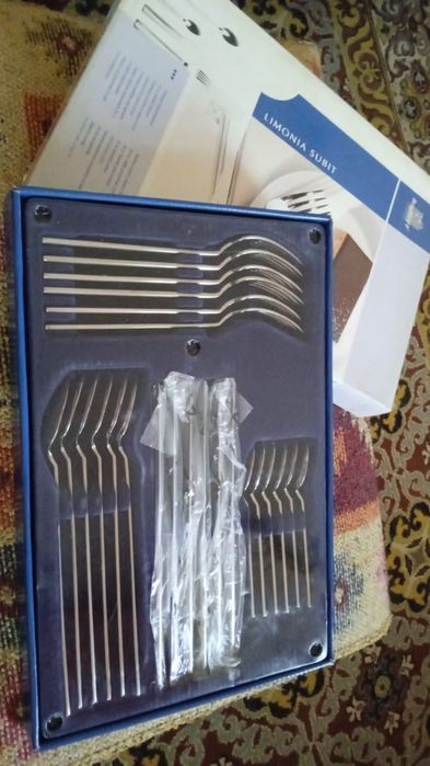 Продам столовый набор