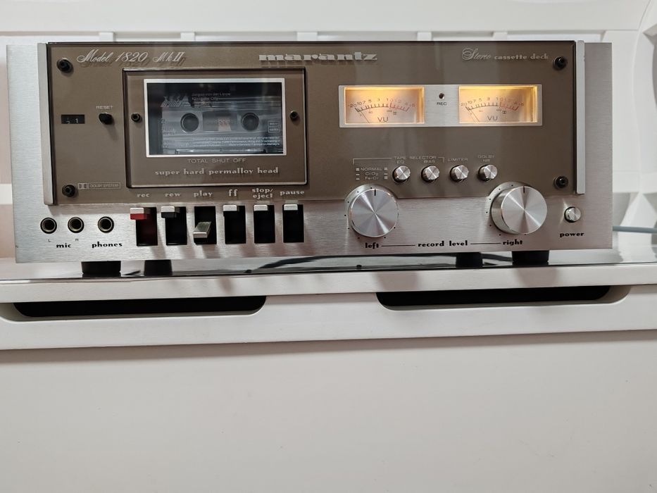 【即購入OK】Marantz Model125 チューナー 木製ケース付き Marantz Model 1820 MKII, Germania Mizil • OLX.ro