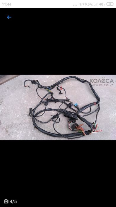 Продам дозатор для Мерседеса 190, 124