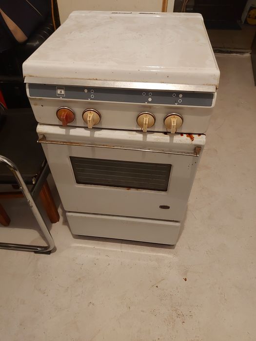 Aragaz funcțional model vechi