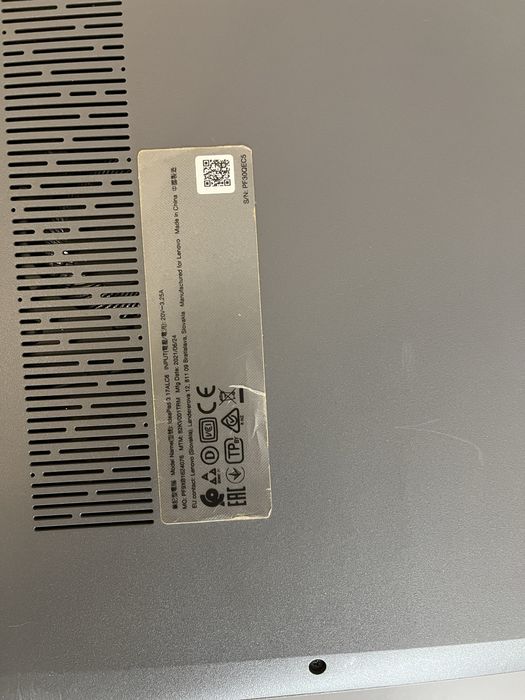 Lenovo Ideapad 3 , Ryzen 7-5700, 17”