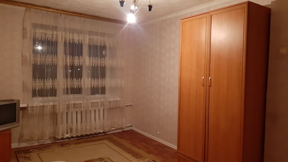 Продам комнату на Серикпаева 1/2