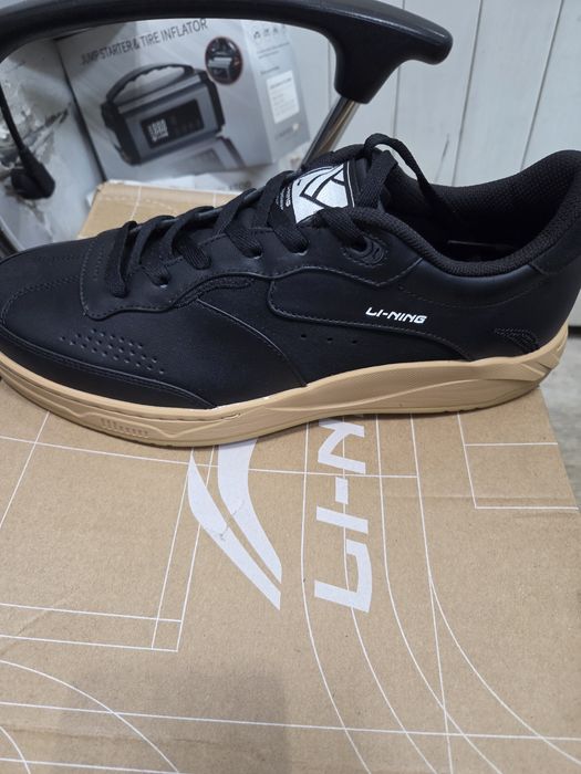 Li-Ning - обувь.