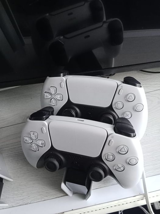 Продам Sony PlayStation  PS55. Игры в наличии