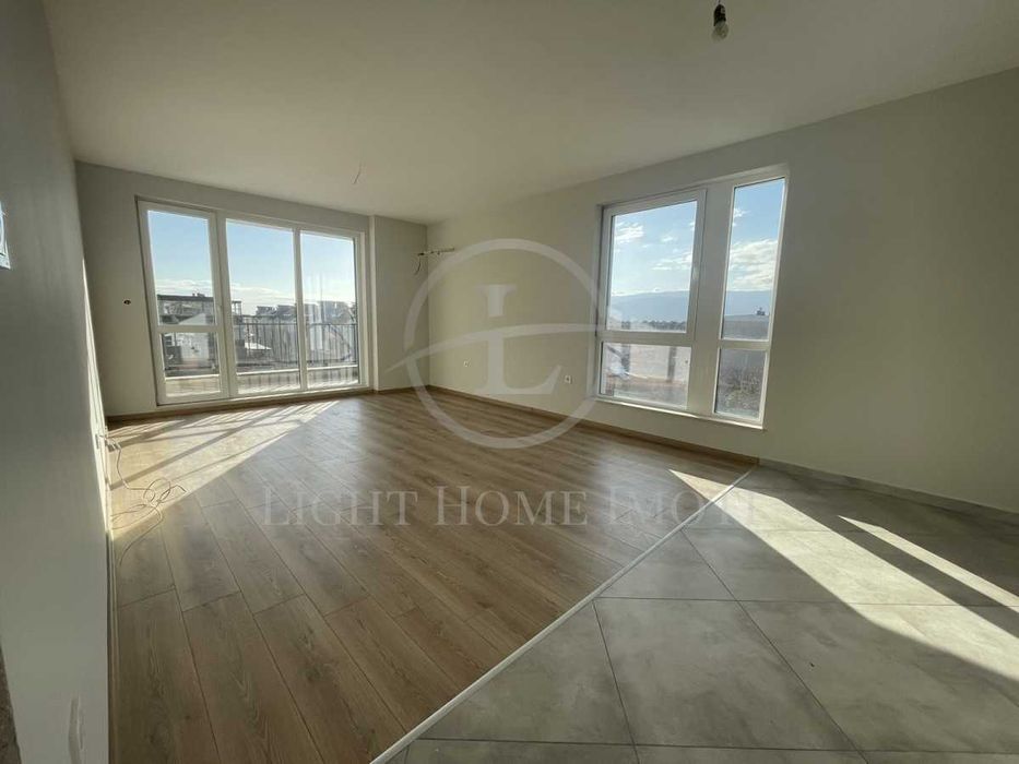 Продава се Тристаен апартамент в Пловдив, Христо Смирненски - 102 кв.м за 1500 €/кв.м - Снимка #1