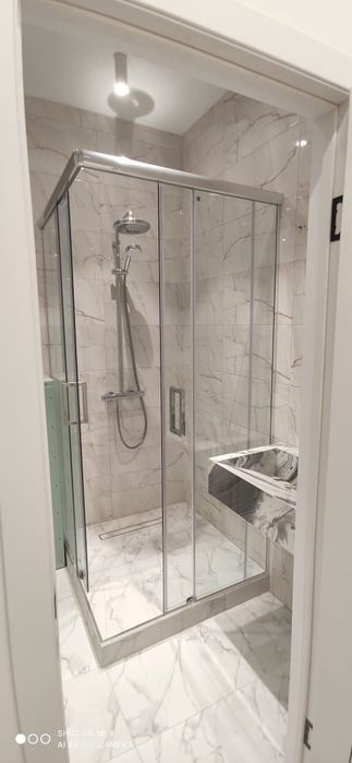 Душевые кабины и перегородки