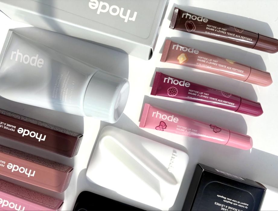 rhode нови гланцове Scented Peptide Lip Tint “Sticker” картинки