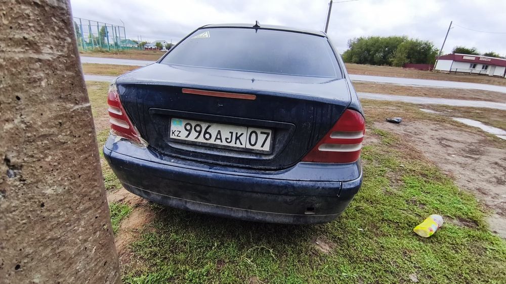 Продам или обменяю мерседес с200