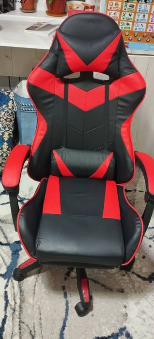 Профессиональное игровое кресло для киберспорта