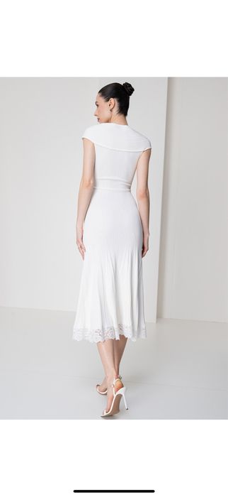 Rochie self portrait