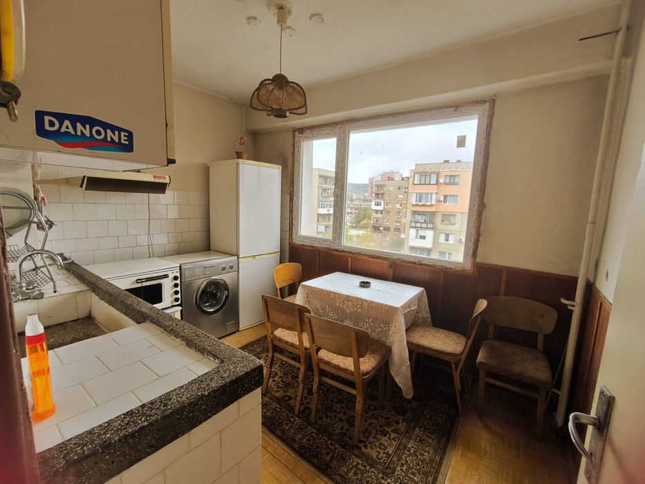 Продава се Тристаен апартамент в Казанлък - 95 кв.м за 1181 €/кв.м - Снимка #5