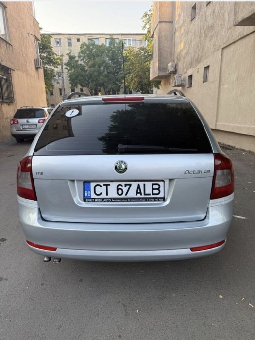 SKODA Octavia 2009 — imagine 3