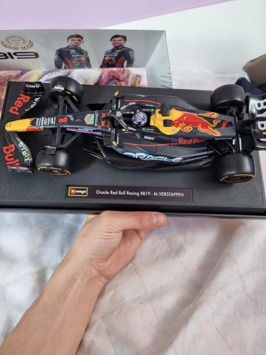 Red bull rb19 USA miami gp 2023 Max Verstappen  1/18 bburago F1