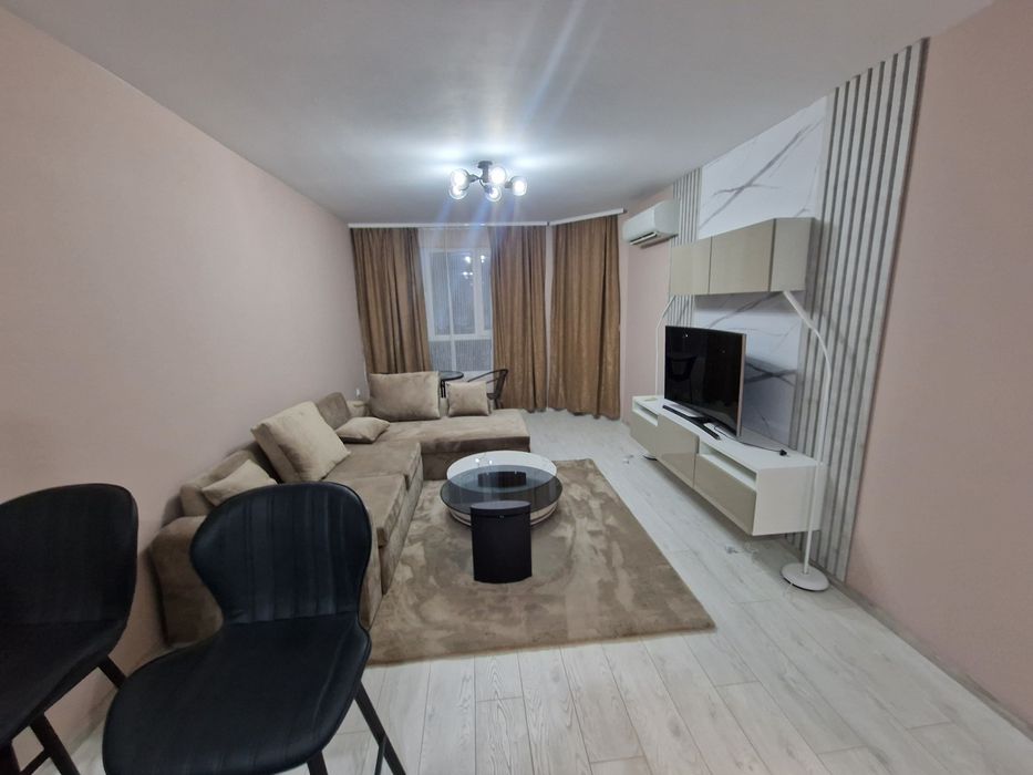 Двустаен от собственик с паркомасто в цената