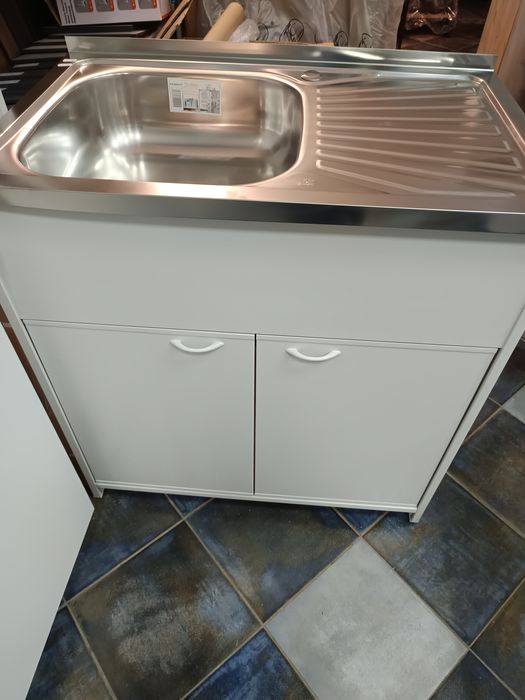 Нов кухненски шкаф с мивка 80/50 от ПВС