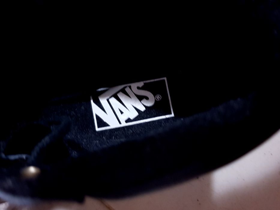 Кецове VANS Sk8 HI   38р-р. 80лв. Само пробвани. Без забележки.