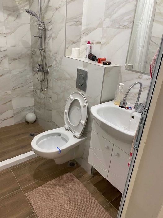 Дава се под наем Двустаен апартамент в Варна, Цветен квартал - 70 кв.м за 510 € - Снимка #6