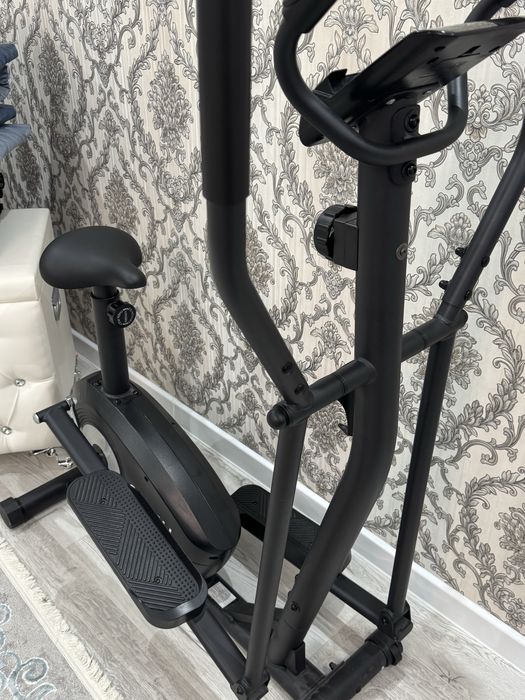 Продам эллипс тренажер